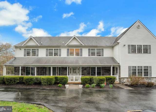 Property at 458 Arbor Way, Chester Heights, PA 19017, 5 beds, 3.5 baths