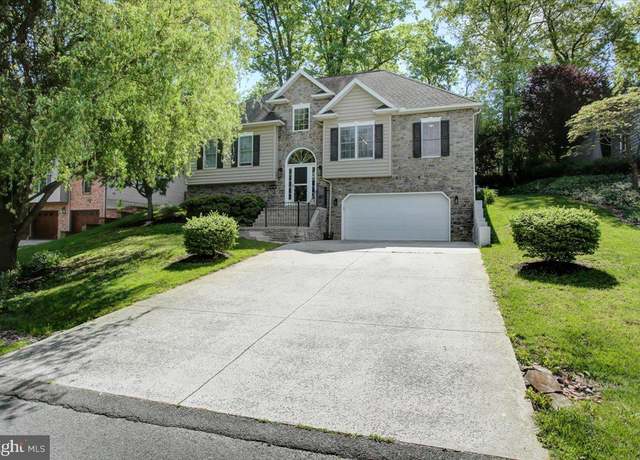 Property at 6130 Greenbriar Dr, Fayetteville, PA 17222, 3 beds, 2.5 baths