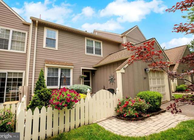Property at 247 Copper Beech Dr, Blue Bell, PA 19422, 3 beds, 2.5 baths