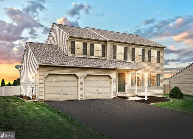 Property at 3766 Kimberly Ln, Dover, PA 17315, 4 beds, 2.5 baths