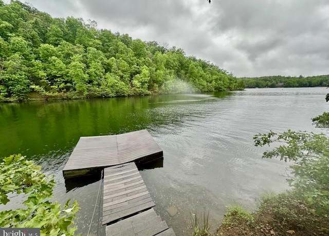 Property at 528 Southwood Dr, Cross Junction, VA 22625