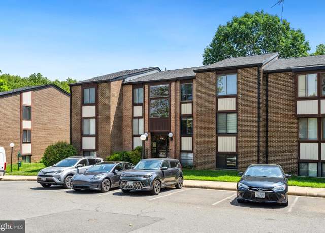 Property at 3113 Buccaneer Ct #101, Fairfax, VA 22031, 2 beds, 2 baths
