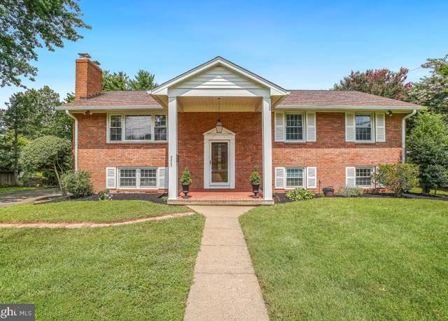 Property at 8823 Peabody St, Manassas, VA 20110, 6 beds, 3 baths