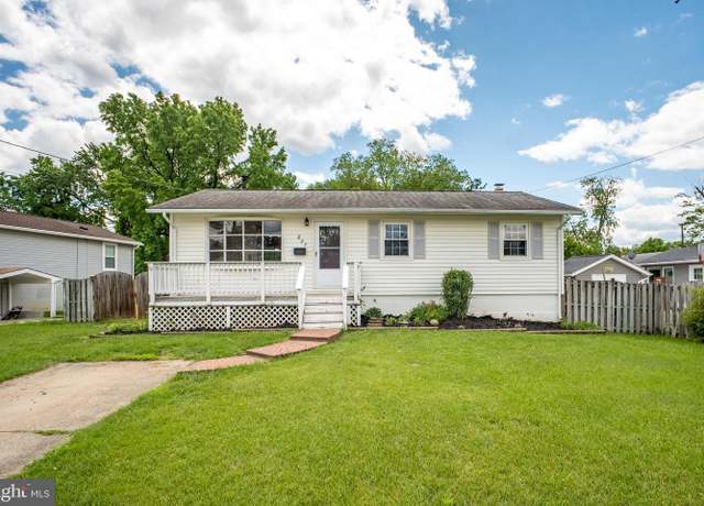 Property at 807 Fulton Pl, Woodbridge, VA 22191, 3 beds, 2.5 baths