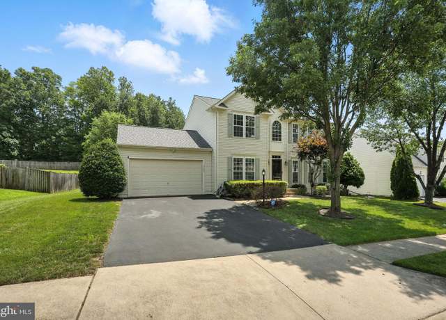 Property at 17665 Avenel Ln, Dumfries, VA 22026, 5 beds, 3.5 baths