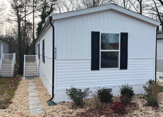 Property at 4434 Hotchkiss St, Fredericksburg, VA 22408, 3 beds, 2 baths