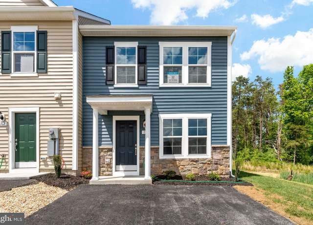 Property at 158 Gentle Breeze Dr, Bunker Hill, WV 25413, 3 beds, 2.5 baths