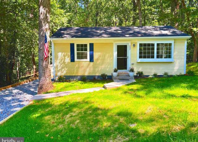 Property at 237 Oakridge Dr, Harpers Ferry, WV 25425, 3 beds, 2 baths