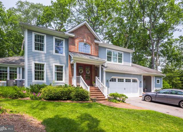 Property at 618 Lakeland Rd S, Severna Park, MD 21146, 5 beds, 3.5 baths
