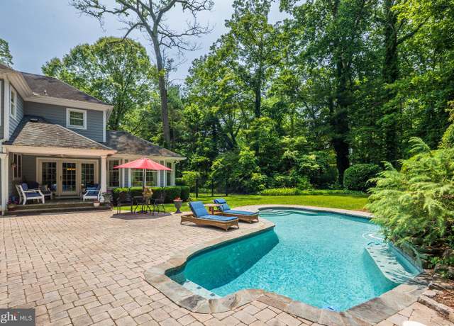 Property at 618 Lakeland Rd S, Severna Park, MD 21146, 5 beds, 3.5 baths