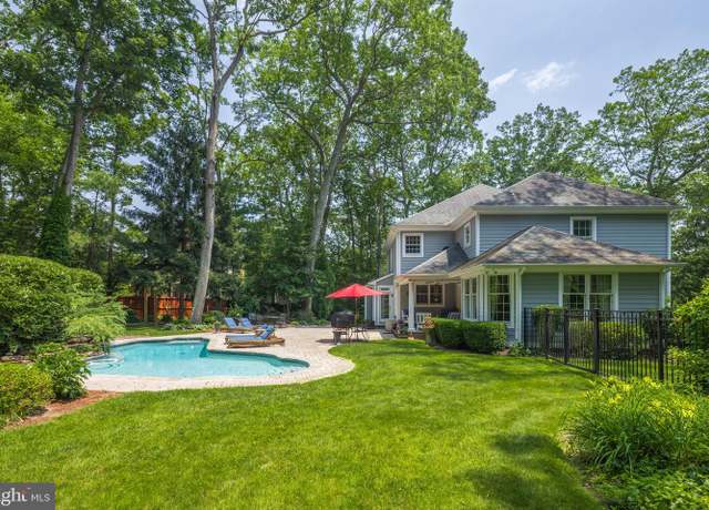 Property at 618 Lakeland Rd S, Severna Park, MD 21146, 5 beds, 3.5 baths