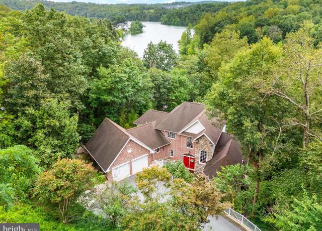 Property at 6769 Accipiter Dr, New Market, MD 21774, 6 beds, 4.5 baths