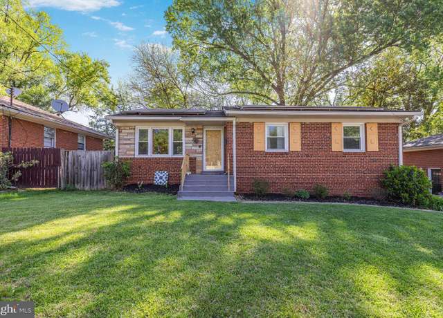 Property at 13413 Parkland Dr, Rockville, MD 20853, 3 beds, 1.5 baths