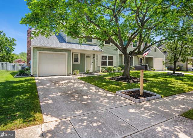 Property at 114 Burgundy Ct, Wenonah, NJ 08090, 3 beds, 1.5 baths