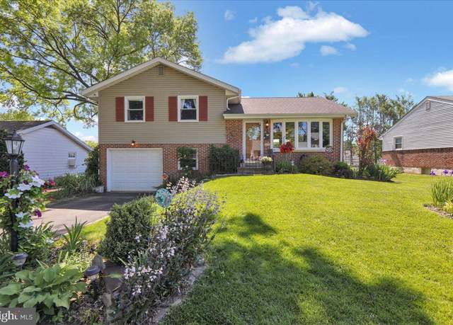Property at 3012 Octagon Ave, Reading, PA 19608, 4 beds, 1.5 baths