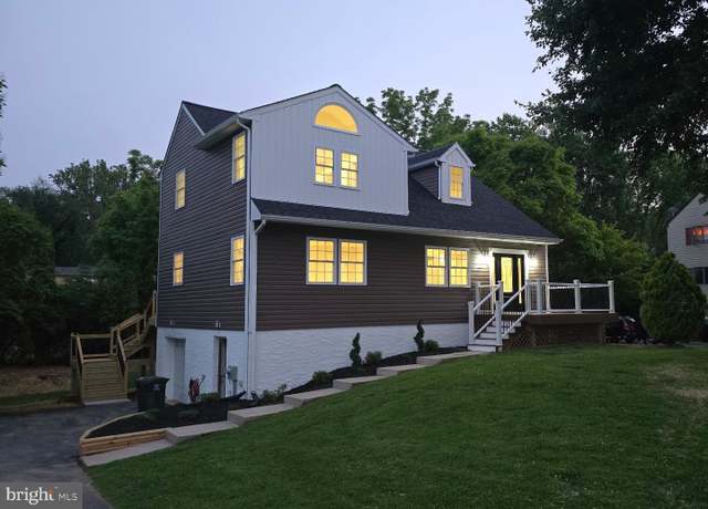 Property at 110 Larson Dr, Downingtown, PA 19335, 4 beds, 2.5 baths