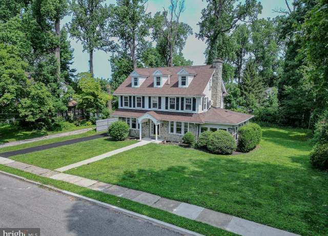 Property at 3735 Woodland Ave, Drexel Hill, PA 19026, 6 beds, 3.5 baths