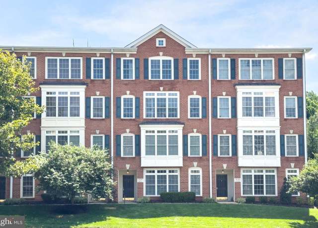 Property at 4656 unit #522 Battenburg Ln, Fairfax, VA 22030, 3 beds, 2.5 baths