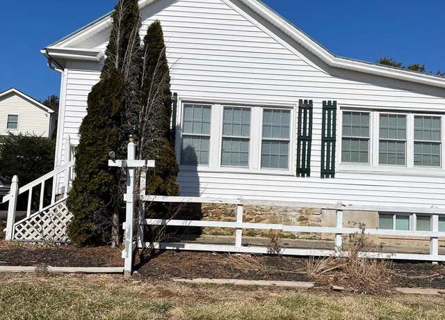 Property at 18936 Harmony Church Rd, Leesburg, VA 20175, 3 beds, 2 baths