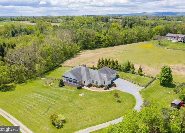 Property at 40983 Prospect Farm Ln, Lovettsville, VA 20180, 4 beds, 5.5 baths