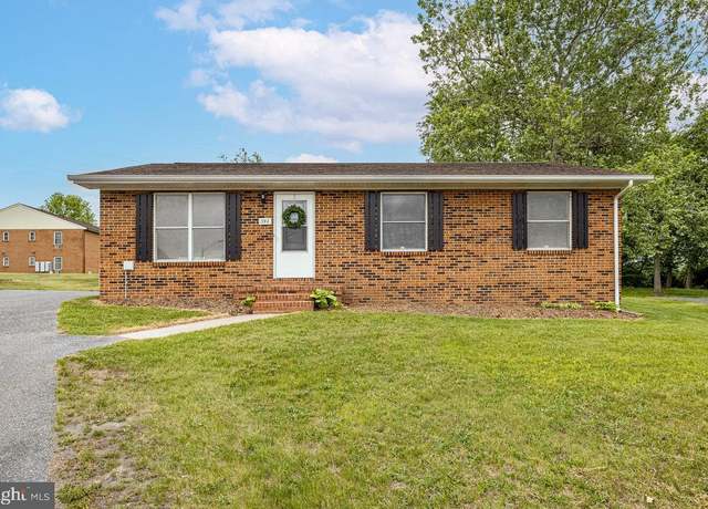 Property at 392 Walker Way, Timberville, VA 22853, 3 beds, 1.5 baths