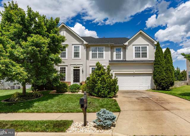 Property at 9016 Laurel Oak Ln, Fredericksburg, VA 22407, 4 beds, 2.5 baths
