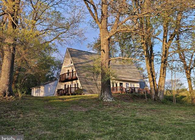 Property at 19416 Gunpowder Rd, Manchester, MD 21102, 5 beds, 3 baths