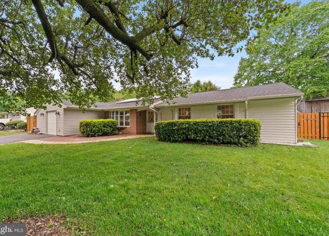 Property at 2528 Lisa Dr, Waldorf, MD 20601, 3 beds, 2 baths