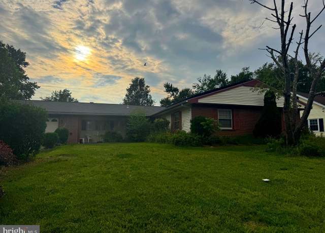 Property at 163 Twin Hill Dr, Willingboro, NJ 08046, 4 beds, 2 baths