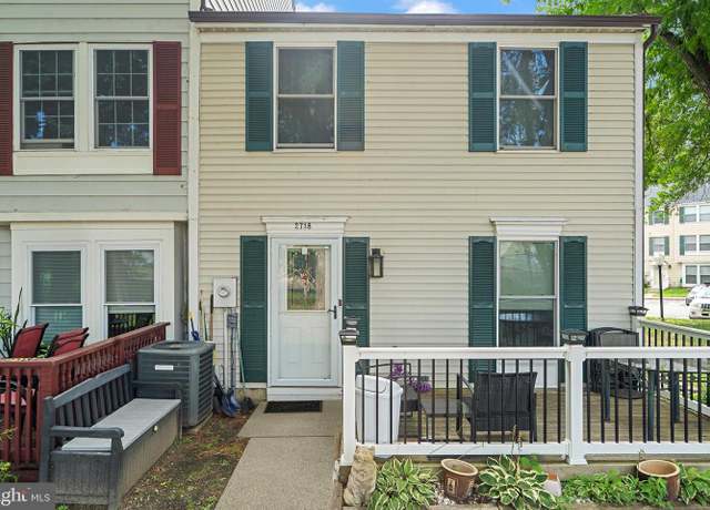 Property at 2718 Greenwood Dr, Lindenwold, NJ 08021, 2 beds, 1.5 baths