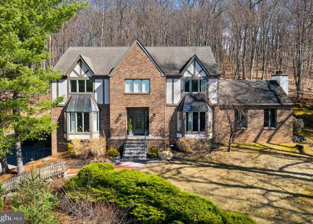 Property at 16 James Rd, Randolph, NJ 07869, 4 beds, 3 baths
