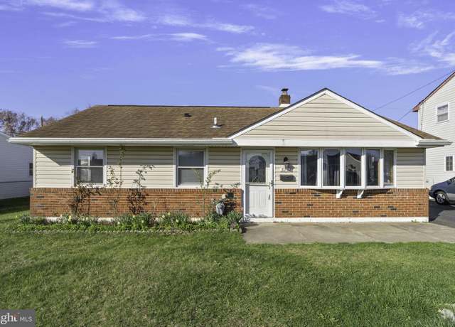Property at 3708 Cloverdale Rd, Bensalem, PA 19020, 3 beds, 1 bath