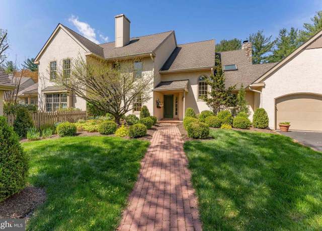 Property at 400 Waynesbrooke Rd #141, Berwyn, PA 19312, 3 beds, 2.5 baths