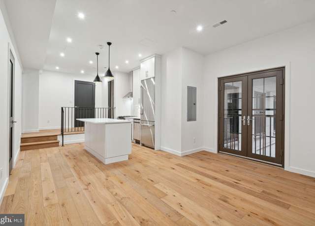 Property at 219-29 S 18th St #215, Philadelphia, PA 19103, 1 bed, 1 bath