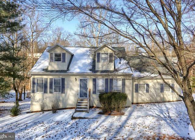 Property at 310 Cartref Rd, Etters, PA 17319, 3 beds, 2 baths