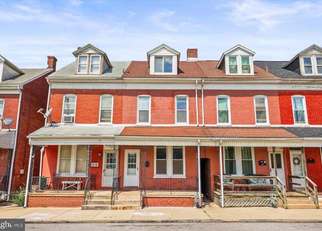 Property at 1017 Hay St, York, PA 17403, 4 beds, 2 baths