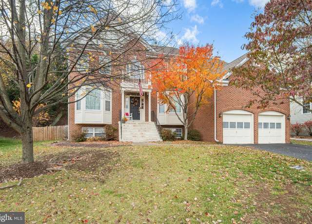 Property at 902 Santmyer Dr SE, Leesburg, VA 20175, 5 beds, 3.5 baths