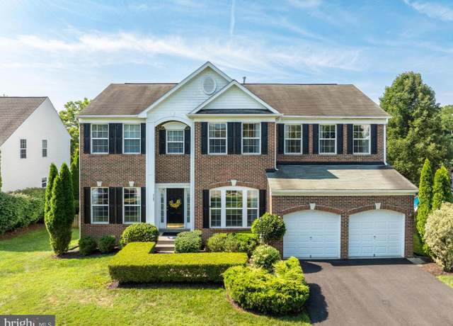 Property at 929 Towering Oak Ct, Purcellville, VA 20132, 4 beds, 2.5 baths