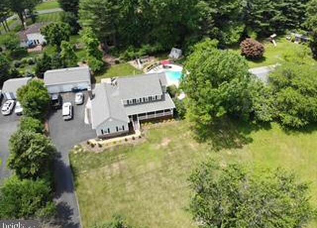 Property at 4009 Gypsum Hill Rd, Haymarket, VA 20169, 5 beds, 2.5 baths