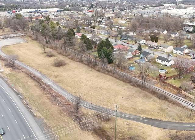 Property at 229 Wheatland St, Martinsburg, WV 25405