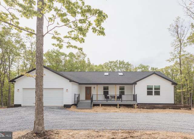 Property at 131 Emerald Ln, Berkeley Springs, WV 25411, 5 beds, 3 baths