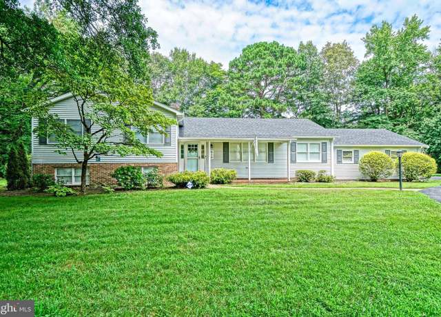 Property at 914 Midway Ln, Seaford, DE 19973, 3 beds, 2.5 baths