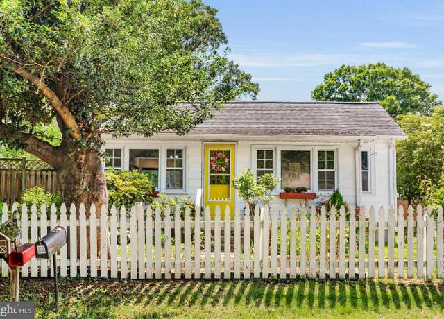 Property at 735 Shore Dr, Edgewater, MD 21037, 2 beds, 2 baths