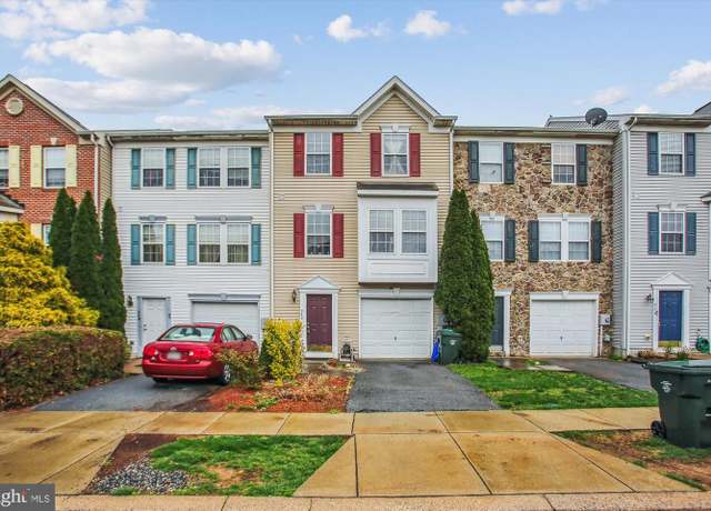Property at 942 Monet Dr, Hagerstown, MD 21740, 3 beds, 2.5 baths