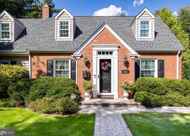 Property at 351 Bellevue Ave, Haddonfield, NJ 08033, 4 beds, 2.5 baths