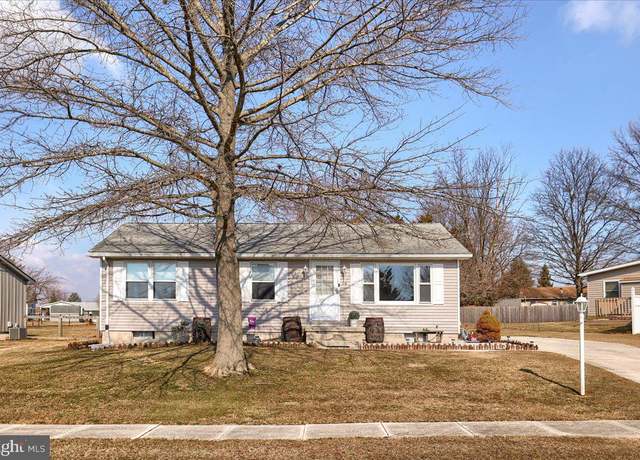 Property at 54 Elk Dr, Hanover, PA 17331, 3 beds, 1 bath