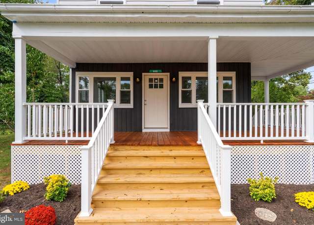Property at 648 State Rd, Bensalem, PA 19020, 5 beds, 2 baths