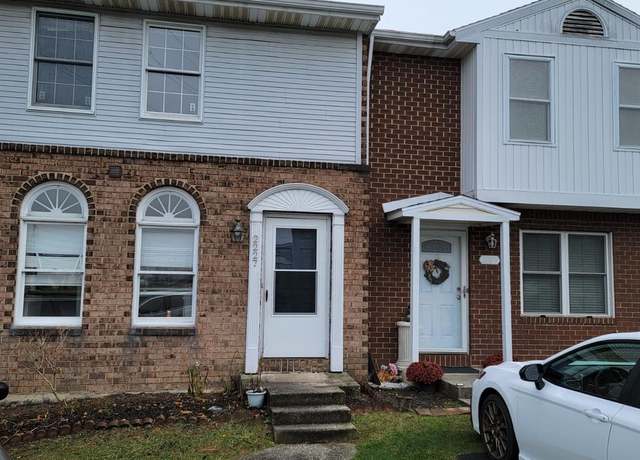 Property at 2227 S Aspen Dr, Mechanicsburg, PA 17055, 3 beds, 2.5 baths