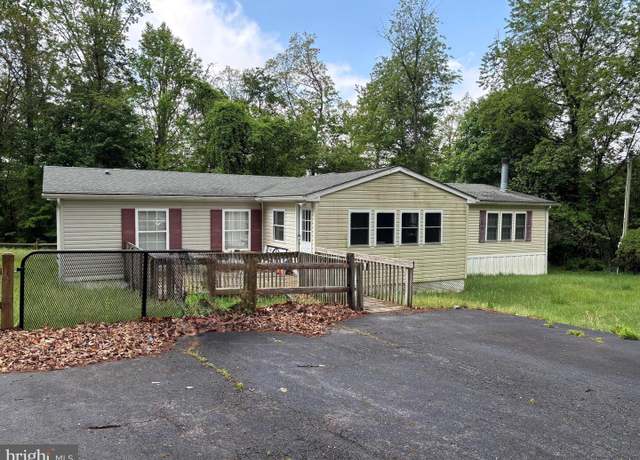 Property at 180 Lilly Rd, Honey Brook, PA 19344, 3 beds, 2.5 baths