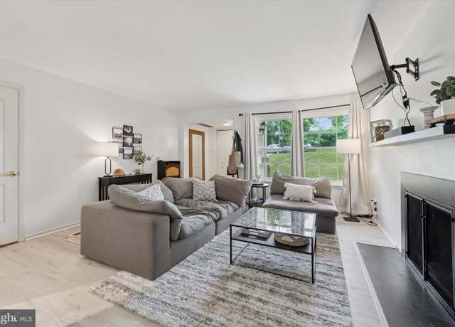 Property at 367 Old Forge Xing #367, Devon, PA 19333, 1 bed, 1 bath